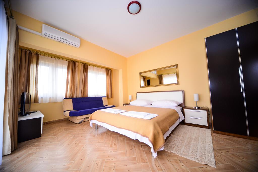 Apartments Dalmacija 스타리그라드 파클레니차 객실 사진